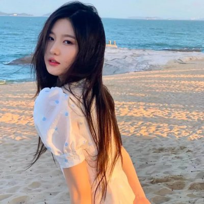 彼女